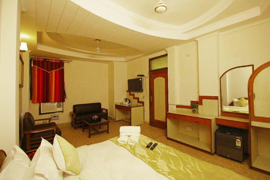 Hotel Royal Queen New Delhi Extérieur photo